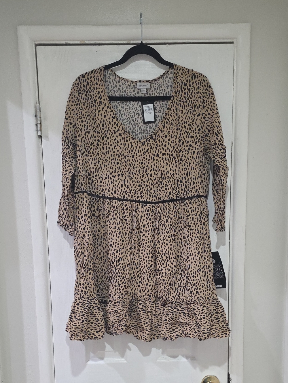 Leopard Print V-Neck Tiered Women’s Tunic Top Tan/Black